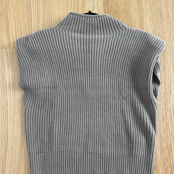 En Saison Sweater Pullover with shoulder pads Size: XS - Picture 2 of 10